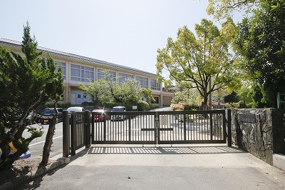 新庄小学校